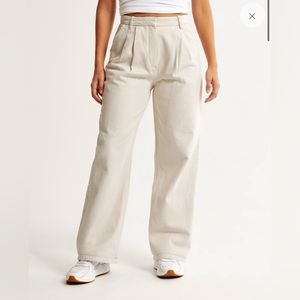 Curve Love A&F Sloane Tailored Jean